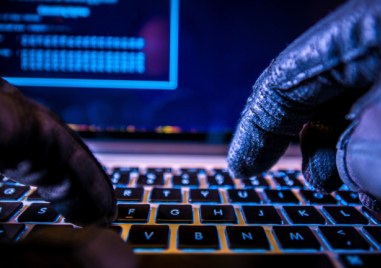 Прокуратурата разследва още близо 150 души свързани с кибератаката срещу