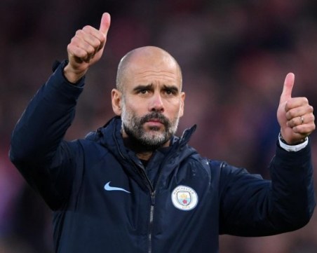 Доживотна забрана за феновете, които замеряха с монети Гуардиола по време на Ливърпул - Сити