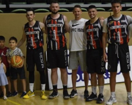 Дубълът на Академик спечели пловдивското баскетболно дерби срещу Локомотив