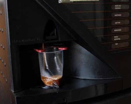 Задържаха трима апаши, разбивали кафе автомати в Пловдивско