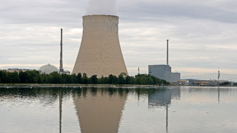 Германия одобри план, с който се отлага спирането на ядрената енергетика