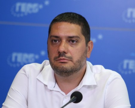 Гаджев, ГЕРБ: Обмисляме да оттеглим нашата кандидатура за председател на НС