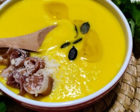 Кремсупа от тиква с прошуто и пармезан