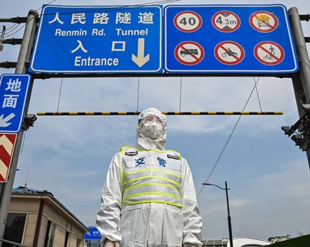 Локдаун в жилищни комплекси в Пекин заради случаи на COVID-19