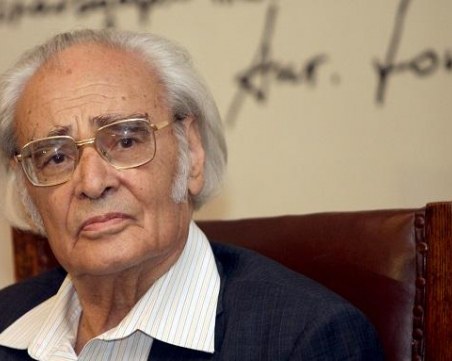 Почина авторът на романа 