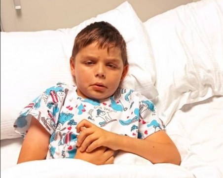 Само за 10 дни: Семейството на Марти от Пловдив трябва да събере още 6000 евро за лечението му