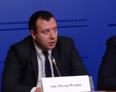 От „Възраждане” искат нови избори, прогнозират ги на 12 март