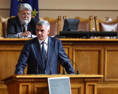 Янев: Няма нова четворна коалиция