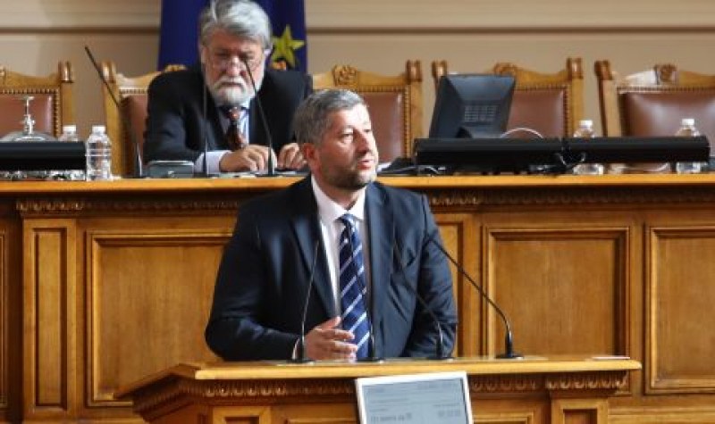 Лидерът на Демократична България Христо Иванов коментира отрицателния вот на
