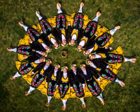 Популяризират народни обичаи в района на Панагюрище