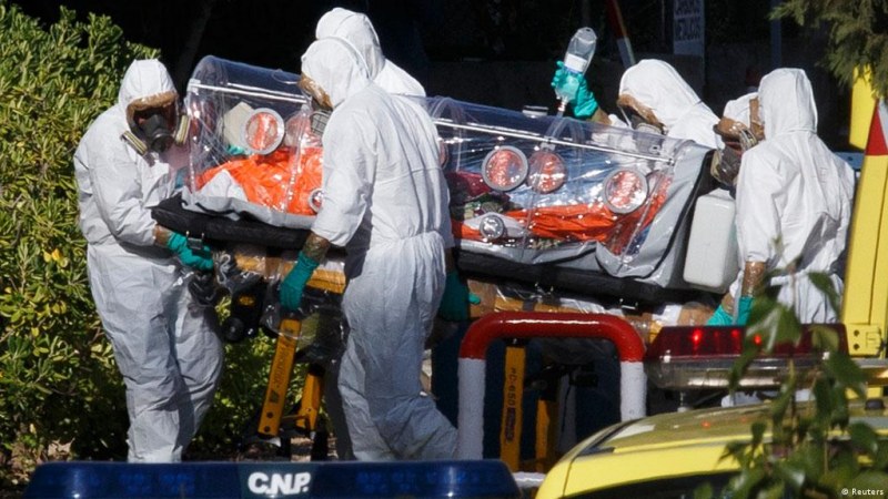 Трима са с положителни проби за ебола в болница в столицата на Уганда