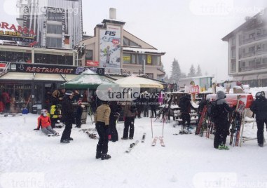 Силен зимен сезон очаква министерството на туризма заяви служебният министър Илин