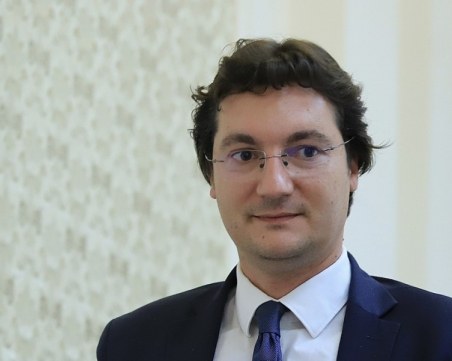 Крум Зарков: Надявах се друг да издигне Вежди Рашидов