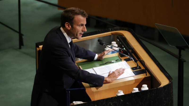 Френският президент Еманюел Макрон каза, че украинците ще решат кога