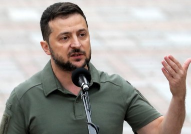 Украинският президент Володимир Зеленски заяви че само Русия е в