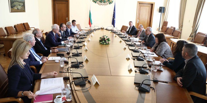 Премиерът Гълъб Донев обсъди със социалните партньори проектите за бюджета
