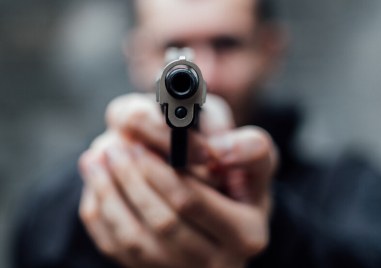 Стрелба в Лондон вдигна на крак полицията в британската столица