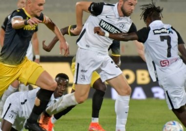 Спортно техническият и лекарският щаб на Локомотив Пловдив ще преценят днес