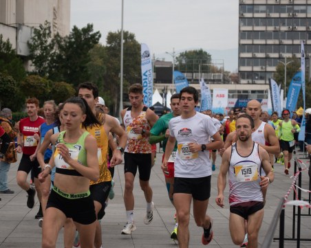 Състезатели от 18 различни държави се включват в 