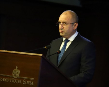 Президентът започва консултации с партиите, първи на масата са ГЕРБ-СДС