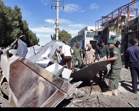 Tерористична атака в Иран, 15 души са убити