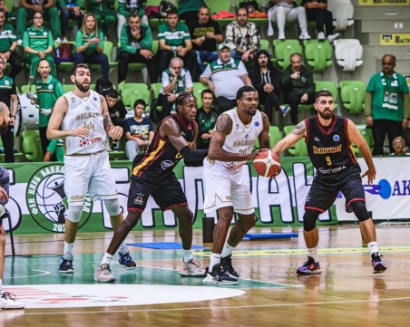 Балкан докосва елиминациите във ФИБА Къп, Рилски спортист с трета загуба