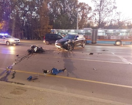 Отрицателна е пробата за алкохол на шофьора, блъснал моторист в София