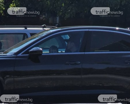 По стъпките на Фончо: Безотговорен пловдивчанин подкара автомобила си с детето в скута