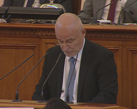 Шефът на БНБ: Сериозно изоставаме от плана за приемане на еврото