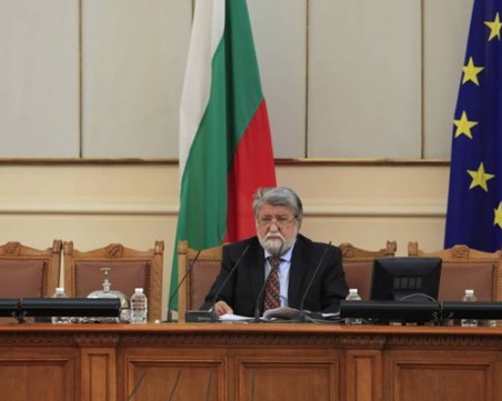 Заплаха за оставка получи Вежди Рашидов