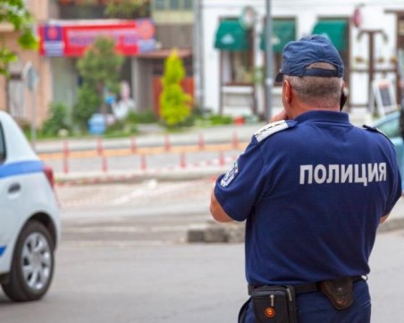 Агресивен шофьор наби полицай след ПТП в Пловдив, олекна с над 12 000 лева