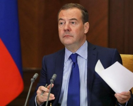 Медведев: Обстрелът в Украйна ще спре, ако тя признае анексията