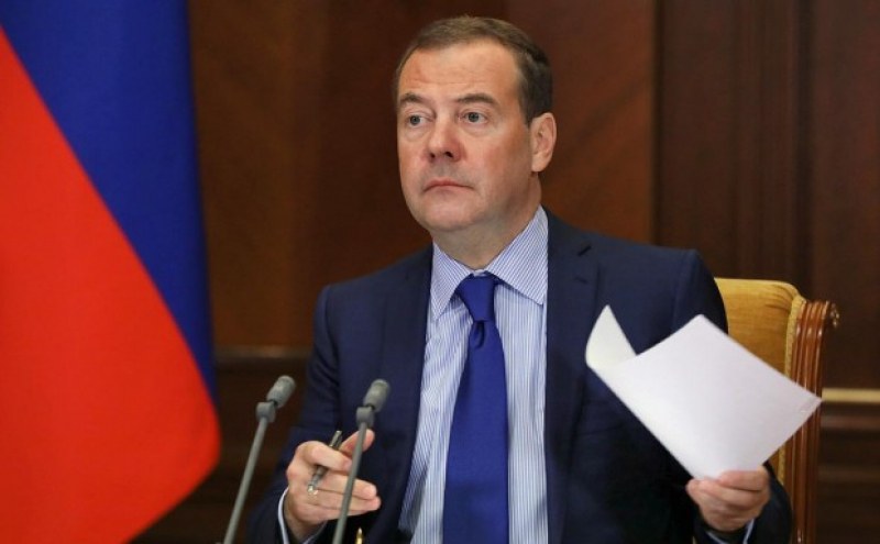 Медведев: Обстрелът в Украйна ще спре, ако тя признае анексията