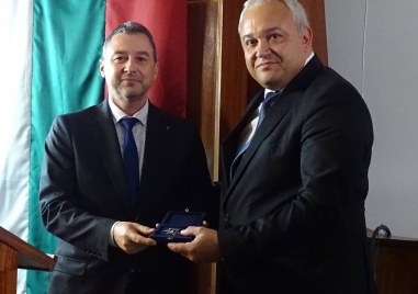 Доскорошният директор на ОДМВР Пловдив старши комисар Димитър Балев получи Почетен