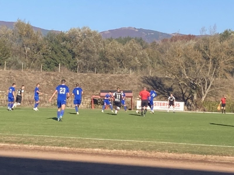 Спартак загуби с 0:1 от Розова долина в мач от