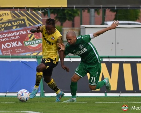 Ботев Пд има да си връща на Хебър