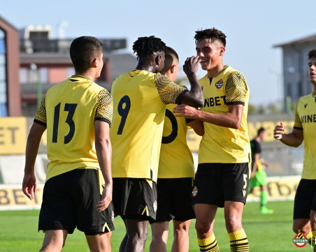 Дубълът на Ботев удари лидера Крумовград и спря серията на Вили Вуцов