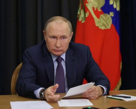 Путин посрещна лидерите на Армения и Азербайджан, посредничи за мирна сделка