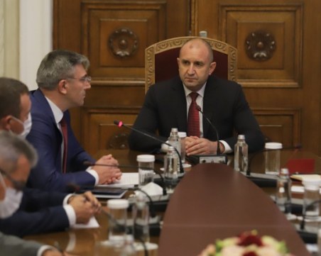 ДПС отиват утре на консултация при президента