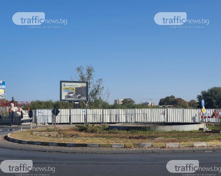 Кръговото на Водната палата още си е затворено, няма жива душа на обекта