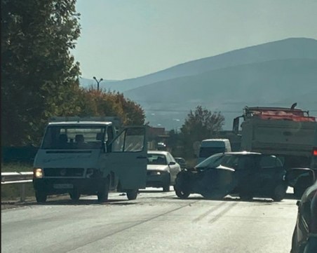 Верижна катастрофа на Околовръстното на Пловдив