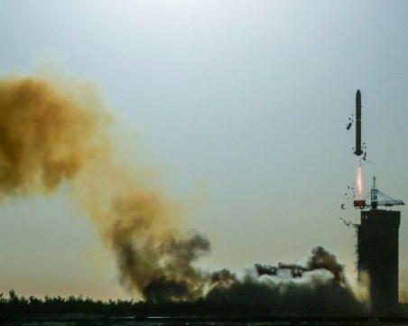 Русия изстреля военен сателит в Космоса