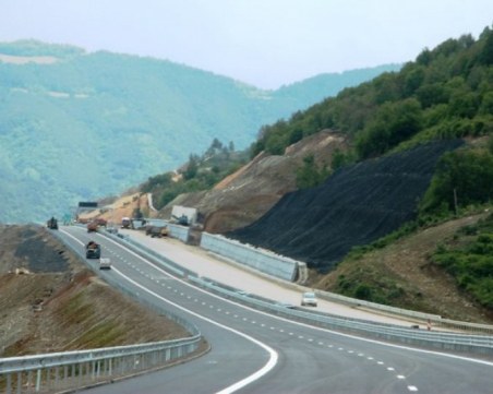 ВАС отмени решенията на Борислав Сандов, с които се спираше строежа на