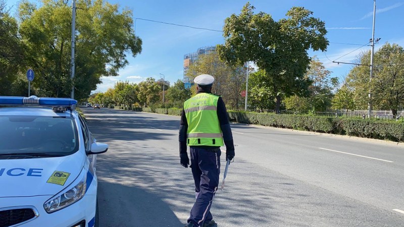 Под въздействие на наркотични вещества или техни аналози са засечени