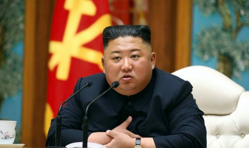 Северна Корея изстреля най-малко 10 разнородни ракети. От тях една е паднала за