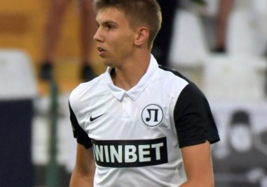 Футболистът на Локомотив Пловдив Тодор Павлов получи повиквателна за националния