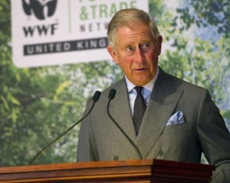 Крал Чарлз пътувал навсякъде с тоалетна чиния, изработена по поръчка