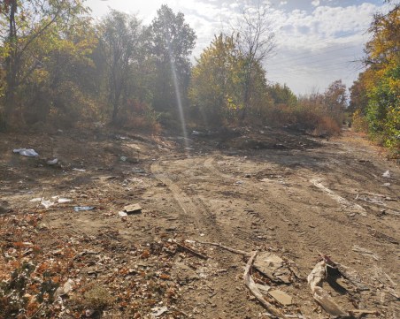 След публикация на TrafficNews: Почистиха огромното сметище в края на Пловдив