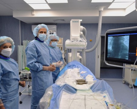 За първи път в Пловдив: Спасиха мъж като му поставиха ендопротеза на аортата