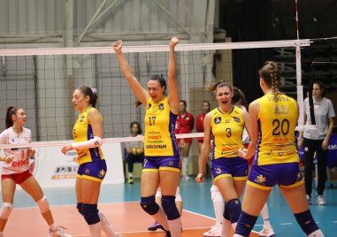 Женският волейболен шампион Марица Пловдив спечели категорично дербито срещу ЦСКА